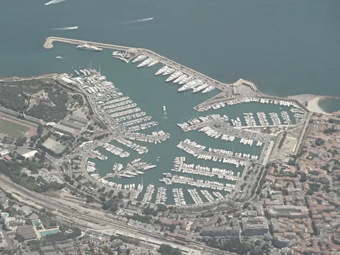 Port Vauban, à Antibes
