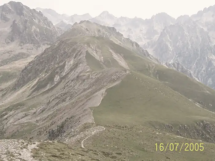 North face and South Face of Col de Prals from Cime to NorthEast, à Belvédère