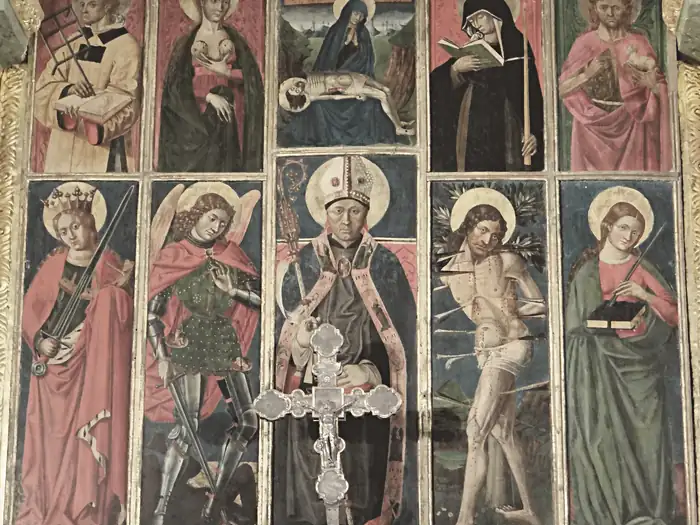 Retable of Vierge de douleur et saints (Bonson)
