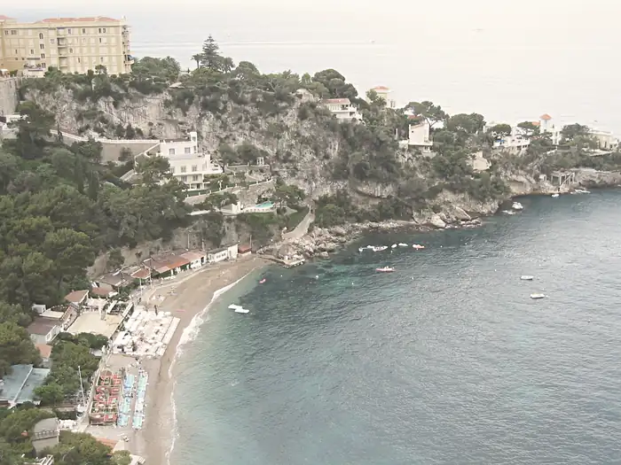 Plage de la Mala, à Cap-d'Ail