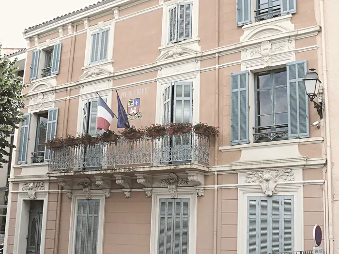 Mairie de Châteauneuf-Grasse