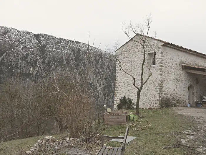 06910 Collongues, France