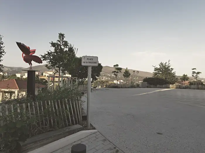 Place De La Madone, à Colomars