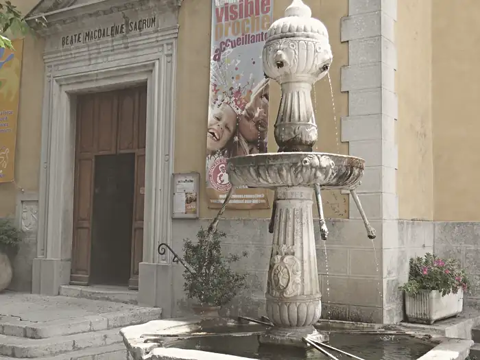 Fontaine de Contes