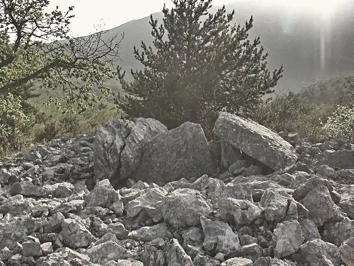 Dolmen des Claps, à Escragnolles