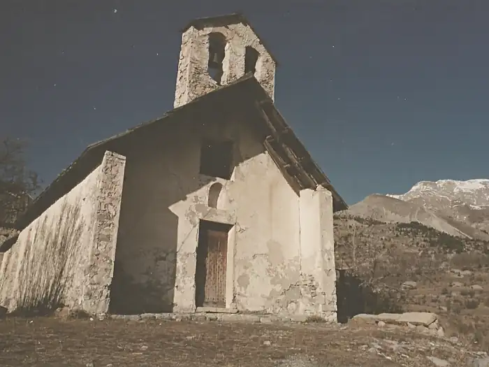 Chapelle des Barrels, à Guillaumes