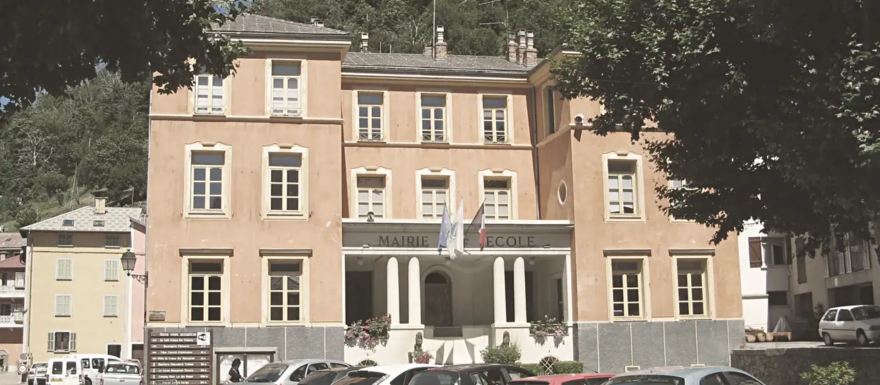 Mairie d'Isola (Alpes-Maritimes)