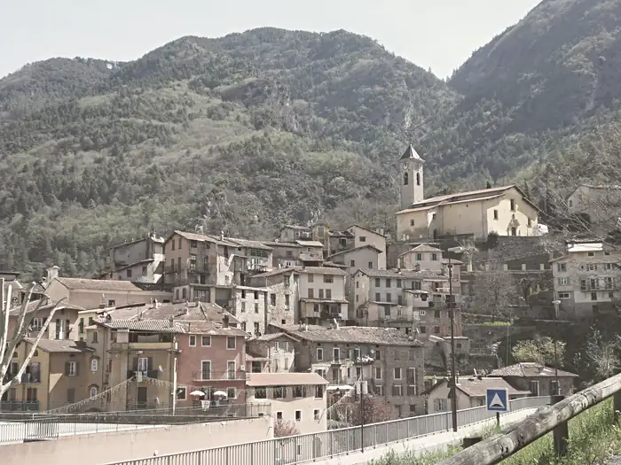 Lantosque . Vue sur le village
