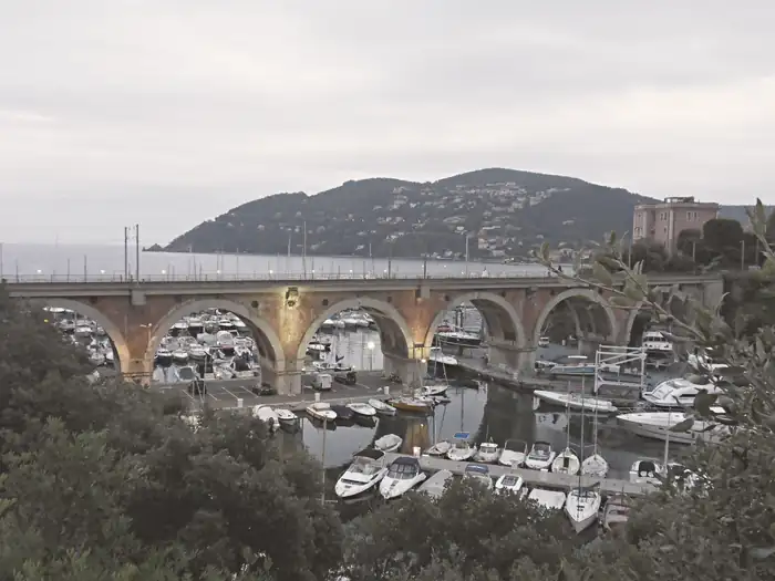 Viaduc de la Rague, à Mandelieu-la-Napoule