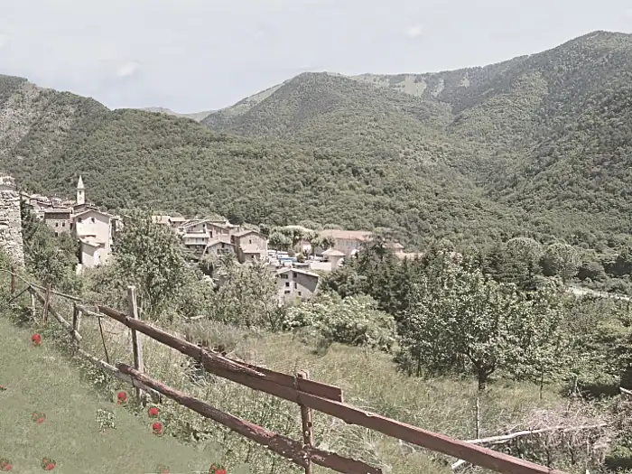 Vue du village de Moulinet