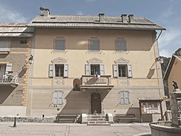 Mairie de Péone