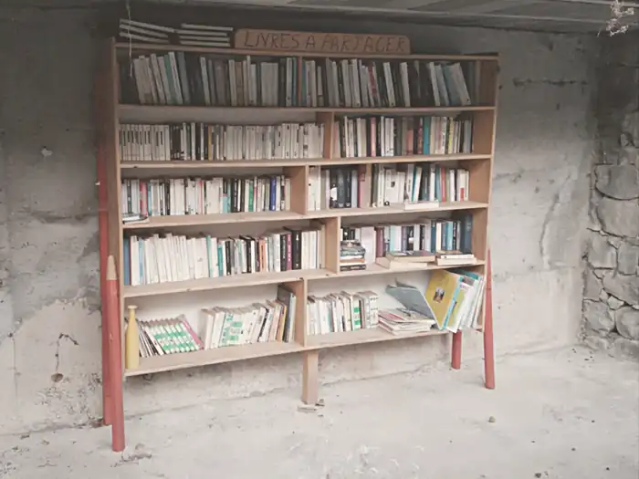 Boîte à livres à Puget-Rostang