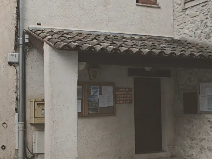Mairie de La Roque-en-Provence