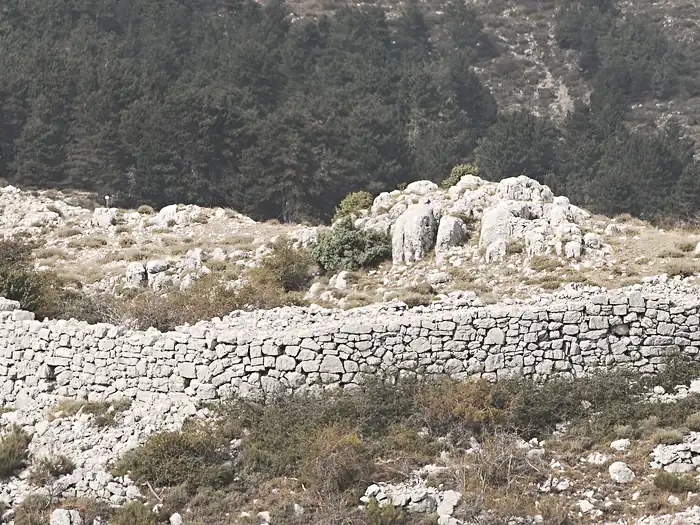 Castellaras de la Malle, à Saint-Vallier-de-Thiey