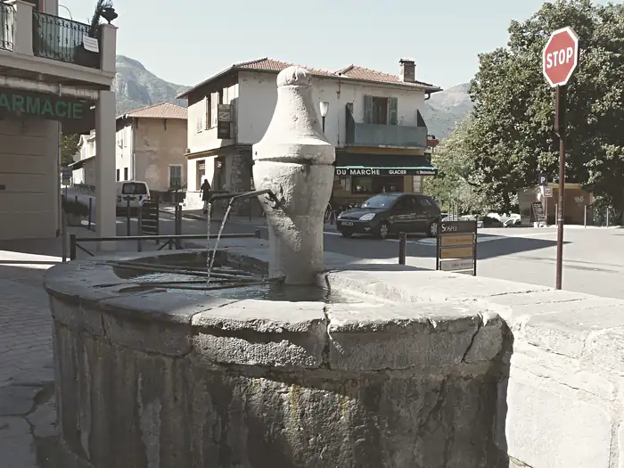 Fontaine de la Cabraïa, à Sospel