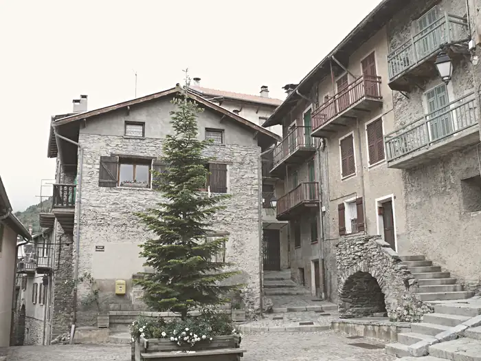 Place centrale, à Venanson