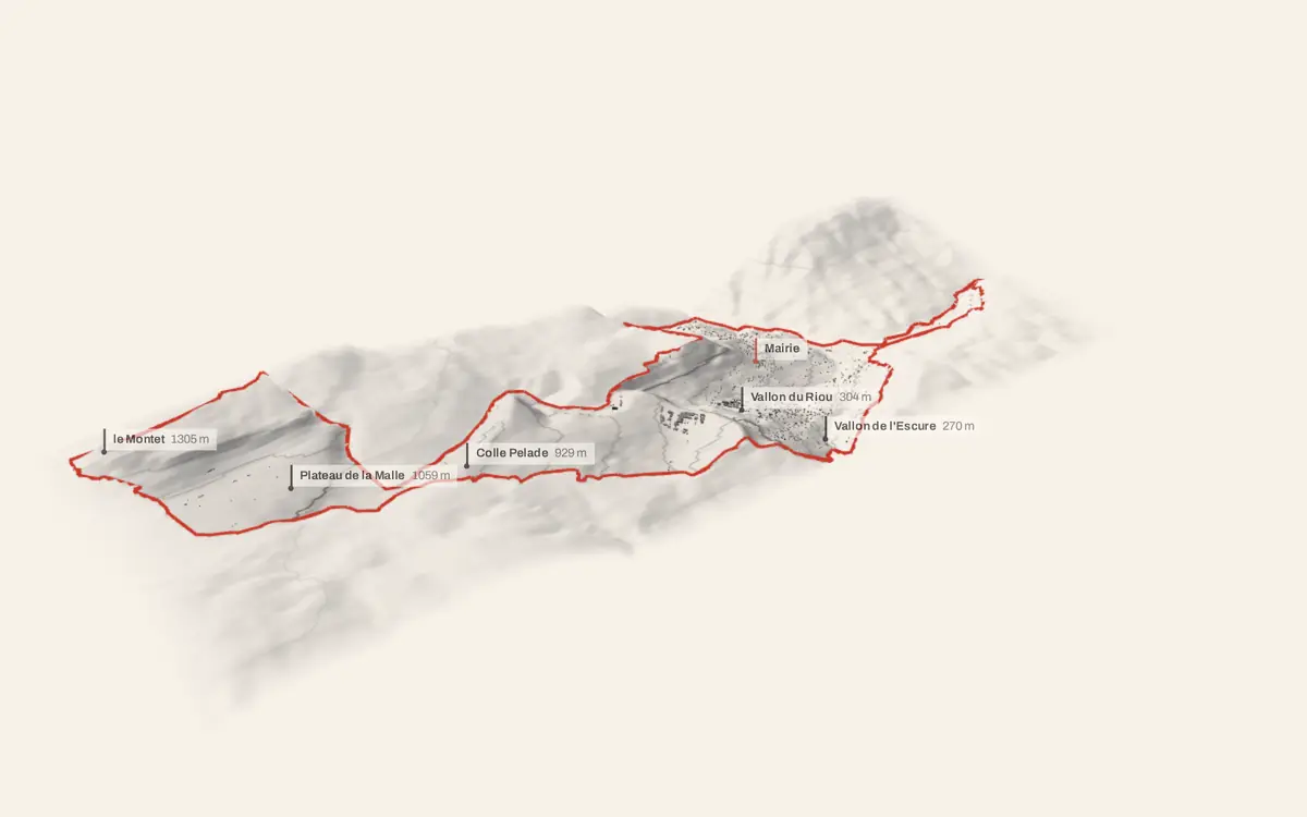 Le Bar-sur-Loup vue en relief depuis le sud-ouest : le terrain va de 101 à 1 308 mètres d'altitude, et 2 555 bâtiments y sont dressés à leur hauteur réelle.