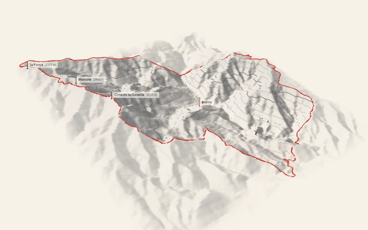 Breil-sur-Roya vue en relief depuis le sud-ouest : le terrain va de 153 à 2 071 mètres d'altitude, et 3 070 bâtiments y sont dressés à leur hauteur réelle.