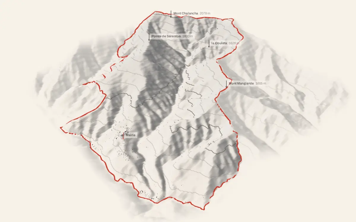 Clans vue en relief depuis le sud-ouest : le terrain va de 257 à 2 085 mètres d'altitude, et 1 011 bâtiments y sont dressés à leur hauteur réelle.