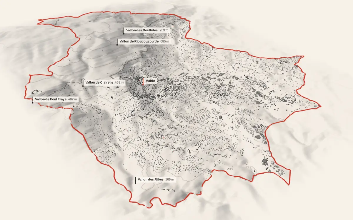 Grasse vue en relief depuis le sud-ouest : le terrain va de 78 à 1 077 mètres d'altitude, et 15 959 bâtiments y sont dressés à leur hauteur réelle.