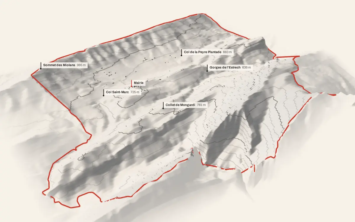 Sallagriffon vue en relief depuis le sud-ouest : le terrain va de 523 à 1 231 mètres d'altitude, et 152 bâtiments y sont dressés à leur hauteur réelle.