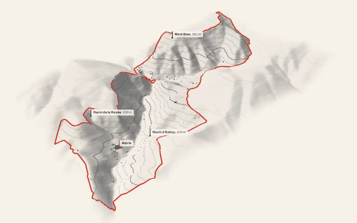 Touët-de-l'Escarène vue en relief depuis le sud-ouest : le terrain va de 362 à 1 070 mètres d'altitude, et 341 bâtiments y sont dressés à leur hauteur réelle.
