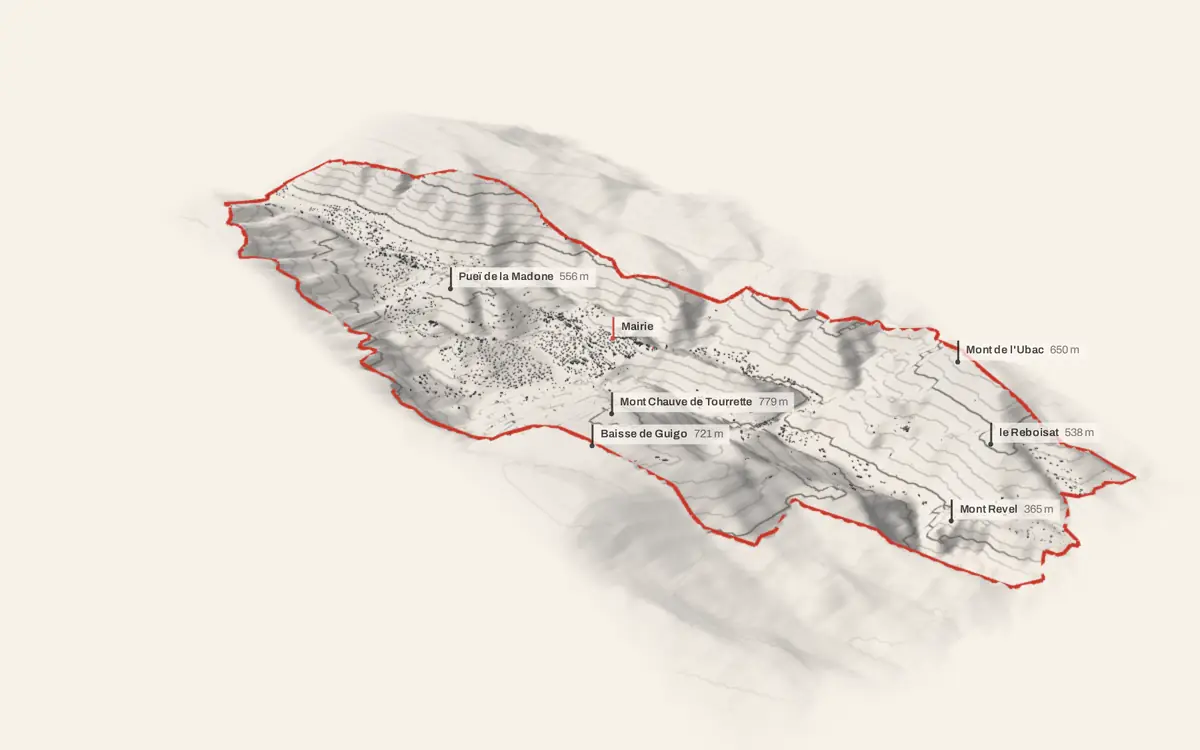 Tourrette-Levens vue en relief depuis le sud-ouest : le terrain va de 148 à 849 mètres d'altitude, et 3 869 bâtiments y sont dressés à leur hauteur réelle.